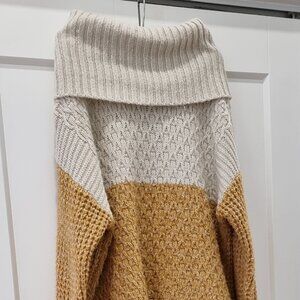 Universal Thread Goods Co. cable knit yellow and white turtleneck sweater